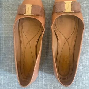 Salvatore Ferragamo Tan Leather Vara Bow Flats with Gold Plaque